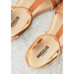 Discount Feminin Lædersandal med Stropper og Ankelrem Dame Sandaler