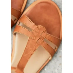 Discount Feminin Lædersandal med Stropper og Ankelrem Dame Sandaler
