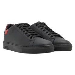 New e lædersneakers med rød kontrastindsats Børn Sneakers