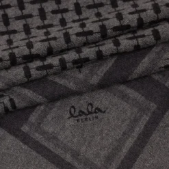 Clearance Triangle Trinity XS Scarf Halstørklæder Og Tørklæder