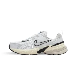 Best V2K Run Summit White Metallic Silver Dame Sneakers